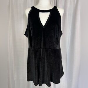TORRID Black Velvet Halter Neck Keyhole Cutout Peplum Top 2X k7